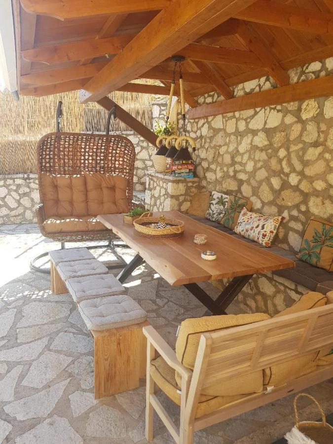 Rania Apartments Agios Nikitas Exterior photo