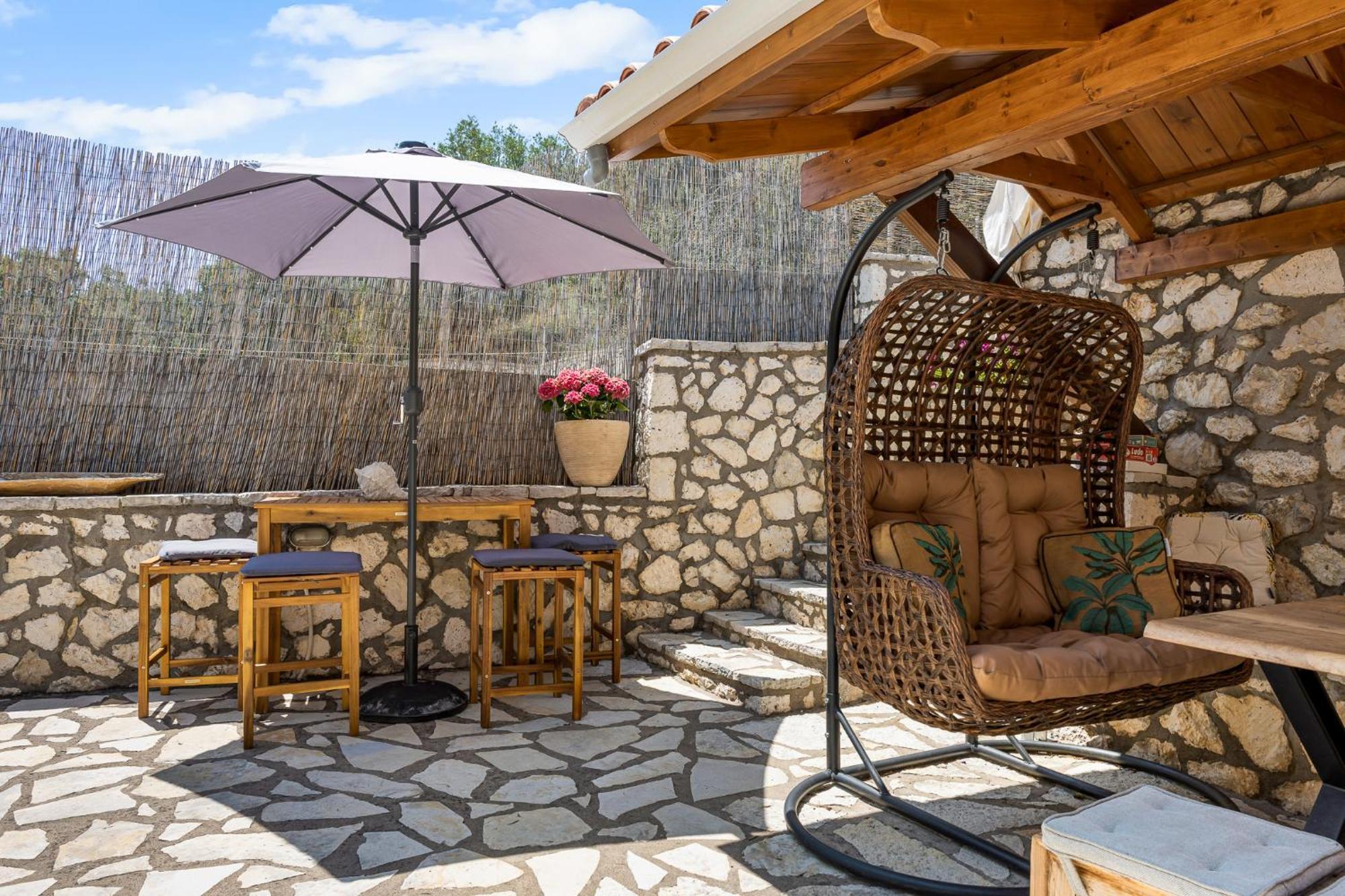 Rania Apartments Agios Nikitas Exterior photo