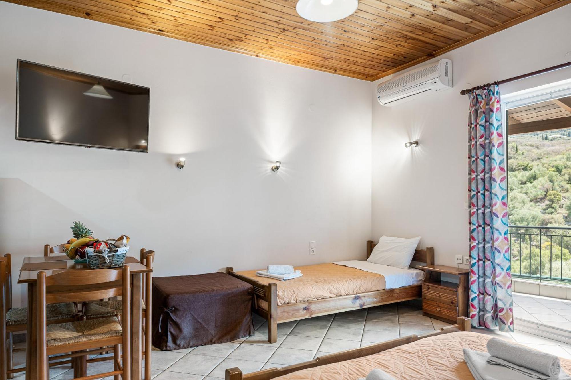 Rania Apartments Agios Nikitas Exterior photo